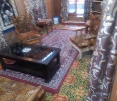 Uttar Pradesh House | Houseboat