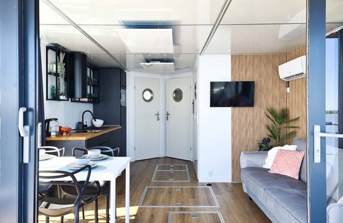 Mielno Boat Rental | Houseboat in Łazy by Lake Jamno and Sea