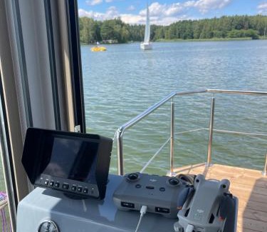 Koronowo Boat Rental | Houseboat La Mare - Ośrodek "Julia" w Samociążek