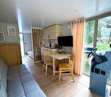 Koronowo Boat Rental | Houseboat La Mare - Ośrodek "Julia" w Samociążek