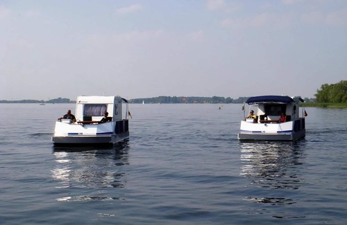 Demmin Boat Rental | Houseboat on the Peene, Demmin