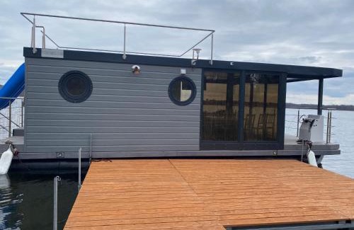 Zlocieniec Apartment | Houseboat Park Wodny Cieszyno