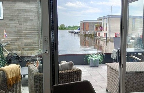 Municipality of Aalsmeer Boat Rental | Houseboat Poellodge XL, near Amsterdam