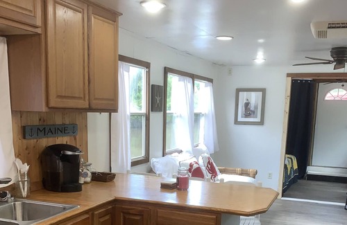 Westlake Boat Rental | Houseboat retreat!