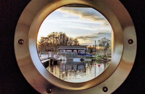 Hjorted House | Houseboat rooftop in Blankaholm - vacation in the archipelago with roof terrace