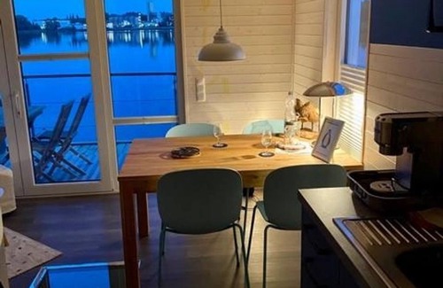 Luebeck Apartment | Houseboat "Snowbird" - apartment/apartment, bathroom, WC, 2 bedrooms
