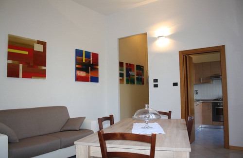 San Donato-San Vitale Apartment | HOUSECONSOLINI FAIR - FIG - HISTORIC CENTER - HOME ARTIST