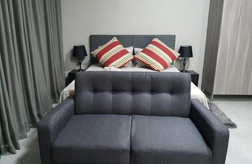 Klerksdorp House | Housemartin Guest House