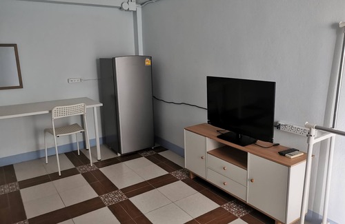 Wat Ket House | Housemate Share Space
