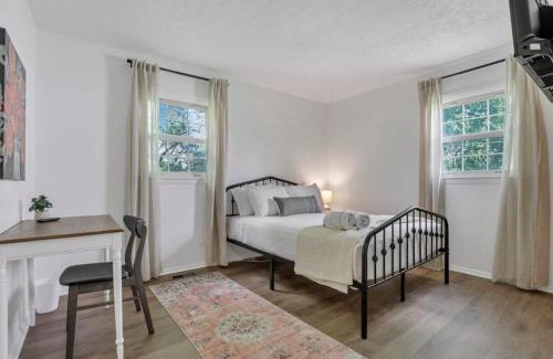 Westerville House | Housepitality - Electric Ave - 3 BDR and Hot Tub