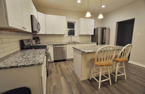 West Columbus House | Housepitality - Franklinton Manor - Spacious