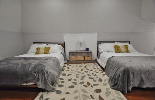 West Columbus House | Housepitality - Franklinton Farmhouse- 4 Bedrooms
