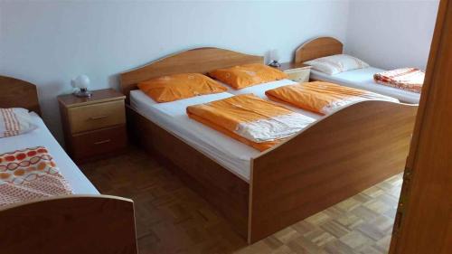 Gorenja Vas pri Smarjeti Apartment | Houses and Apt in Smarjeske Toplice Kranjska Krain 26042