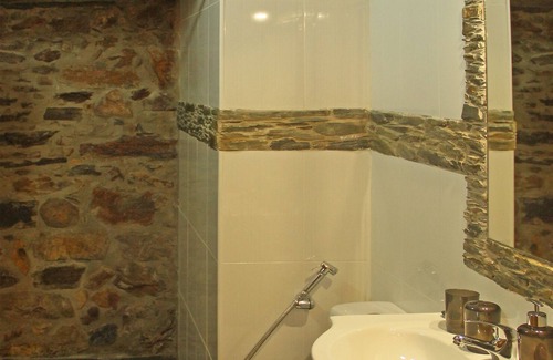 Carregais Cottage | Houses of Carregais - House Cherry