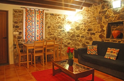 Carregais Cottage | Houses of Carregais - House Cherry