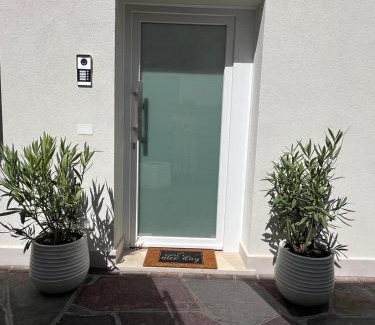 Spinea Apartment | Houses of Flowers