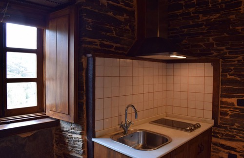 Samos Cottage | Houses of Outeiro for 2 people