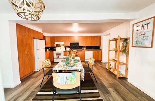Cote-Saint-Paul House | Housetown - close subway - animal accepted !