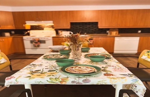 Cote-Saint-Paul House | Housetown - close subway - animal accepted !