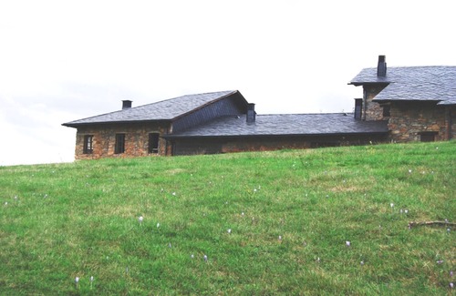 Carucedo House | Housing for tourist use N2