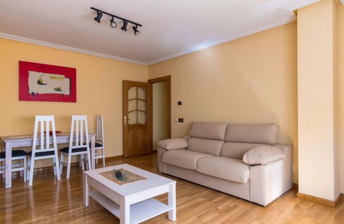 Leon City Centre Apartment | Housingleon- City centre with moto and bikes garage