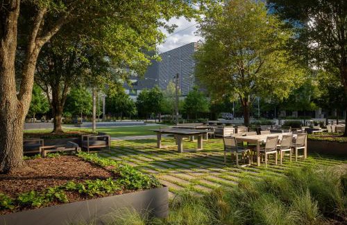 Spring Hotel | Houston CityPlace Marriott at Springwoods Village