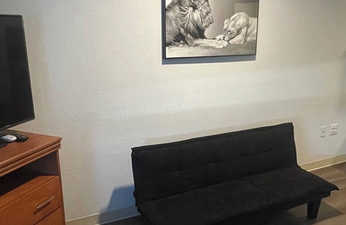 Willowbrook Apartment | Houston Comfort on a Budget