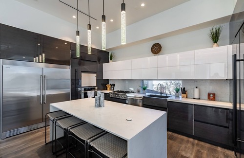 Shady Acres House | Houston Heights Luxury Retreat VII