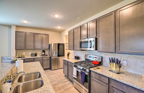 Northeast Houston House | Houston Home w/Private Yard - 16 Mi to Dtwn
