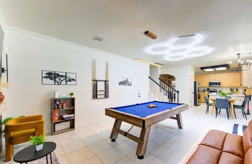 Katy House | Houston Huge Pool, miniGolf, Katy Asian Town, King