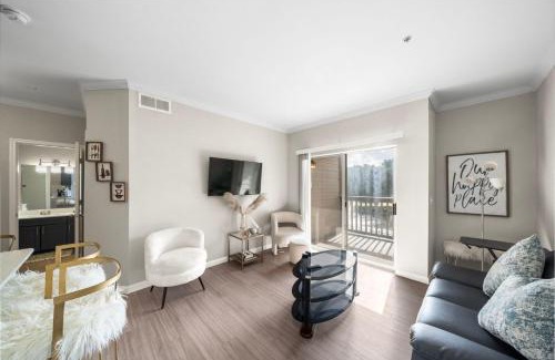 George Bush Park/Eldridge Apartment | Houston Lakeside Living
