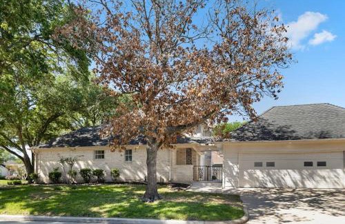 Sugar Land House | Houston Luxury 4br/3ba and Pool