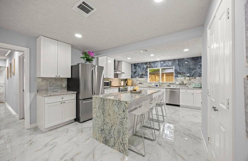 Barker Apartment | Houston Social Court & Event, Pickleball, Billiard