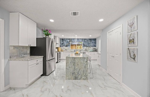 Barker Apartment | Houston Social Court & Event, Pickleball, Billiard