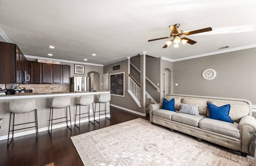 Cypress House | Houston Staycation Heated Pool Theater Room Family