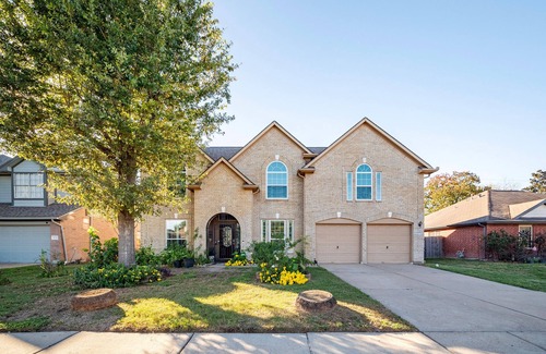 Mission Glen Estates House | Houston/Sugarland/Richmond charming spacious house 5BR/7beds/3.5BA - Asian town