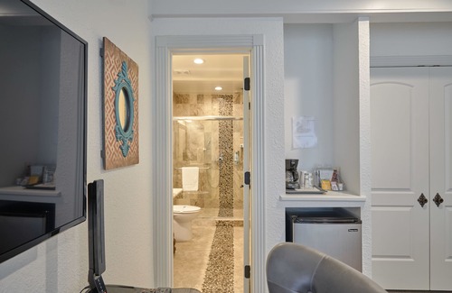 South Central Houston House | Houston Towers Inn Downtown Museum District Med. Ctr NRG - Adults Only