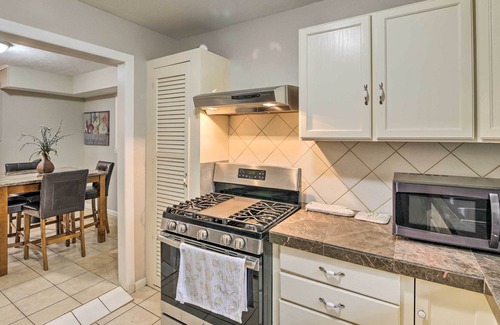 Southeast Houston House | Houston Vacation Rental w/ Private Yard!