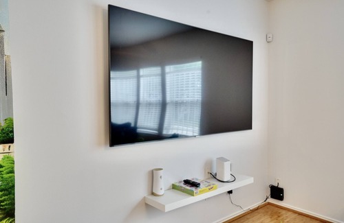 Clodine House | Houston Wall Mural, A Getaway Escape