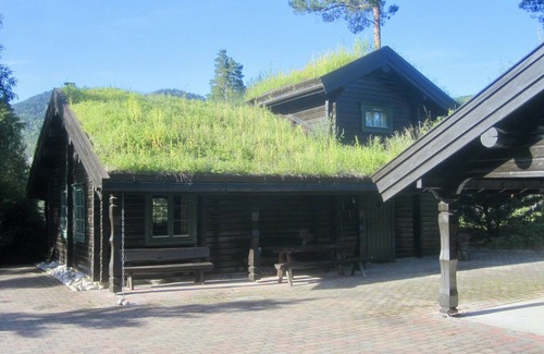 Kviteseid Ski Chalet | Hout Chalet aan het Meer Vlakbij ski Gebied Vrådal op 12 km