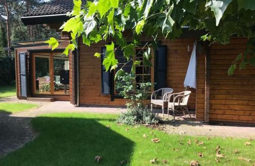 Langstraat House | Houten chalet/bungalow in het bos, sauna, jacuzzi