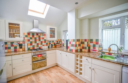 Lyme Regis House | HOVE TO, pet friendly, country holiday cottage in Lyme Regis