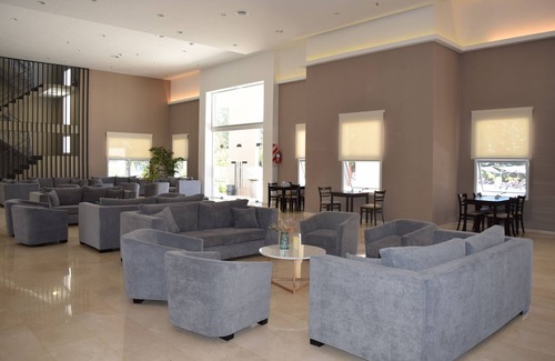 Lisandro Olmos Hotel | Howard Johnson by Wyndham La Plata