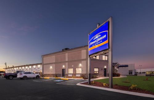 Thunder Bay Hotel | Howard Johnson by Wyndham Thunder Bay