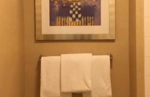 Merrillville Hotel | Howard Johnson by Wyndham Merrillville