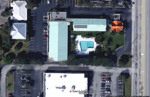 Vero Beach Hotel | Howard Johnson by Wyndham Vero Beach / Downtown