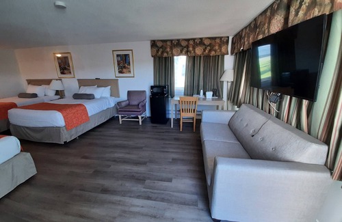 Woodstock Hotel | Howard Johnson by Wyndham Woodstock NB