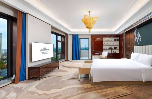 Yushui District Hotel | Howard Johnson By Wyndham Huaqiao Plaza Xinyu