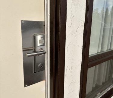 Edson Hotel | Howard Johnson by Wyndham Edson