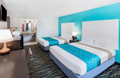 Southeast Houston Hotel | Howard Johnson by Wyndham Houston Hobby Airport